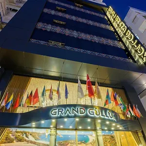 Grand Gulluk & Center Hotel