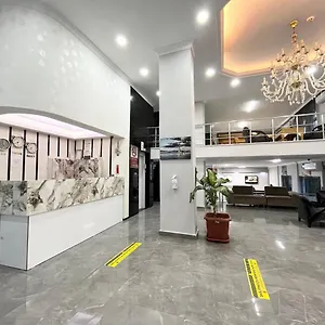 Madi فندق