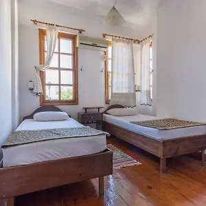 3* Hotel Mavi & Ani